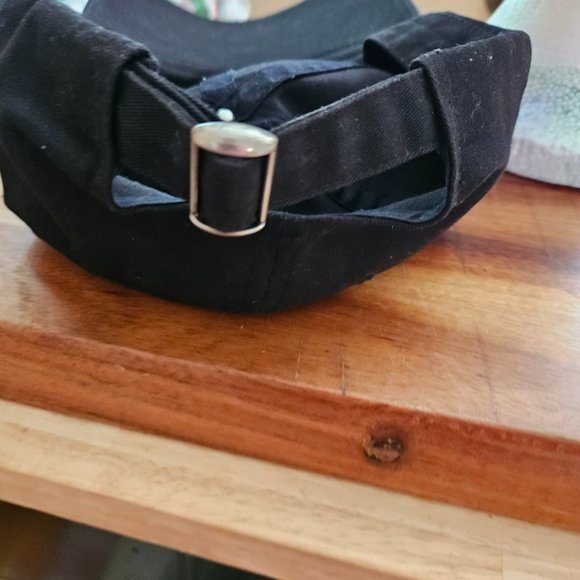 How You Doing Friends Hat Adjustable Strap back Black - Picture 6 of 7
